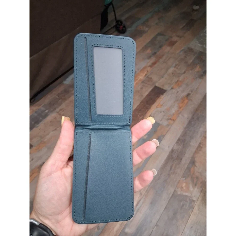 Green Magsafe Wallet, Works with Apple Find My Magnetic Wallet for iPhone NEW SB